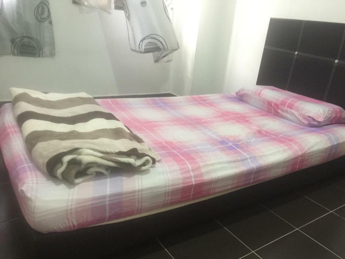 Jiaxin Hostel Ulu Tiram Eksteriør billede